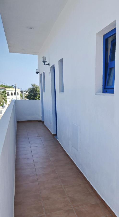 Babis & Popi Rooms And Studios Frangocastelo ภายนอก รูปภาพ