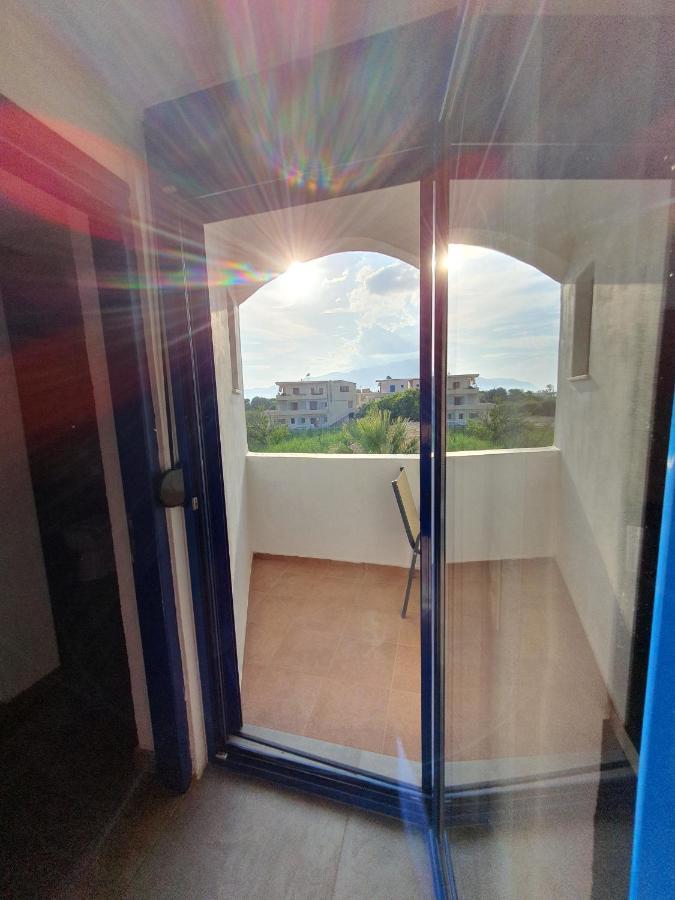 Babis & Popi Rooms And Studios Frangocastelo ภายนอก รูปภาพ